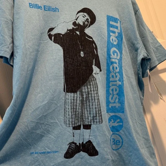 Billie Eilish Blue Graphic Tee - Women's Short Sleeve XL - NWT - Picture 2 of 2